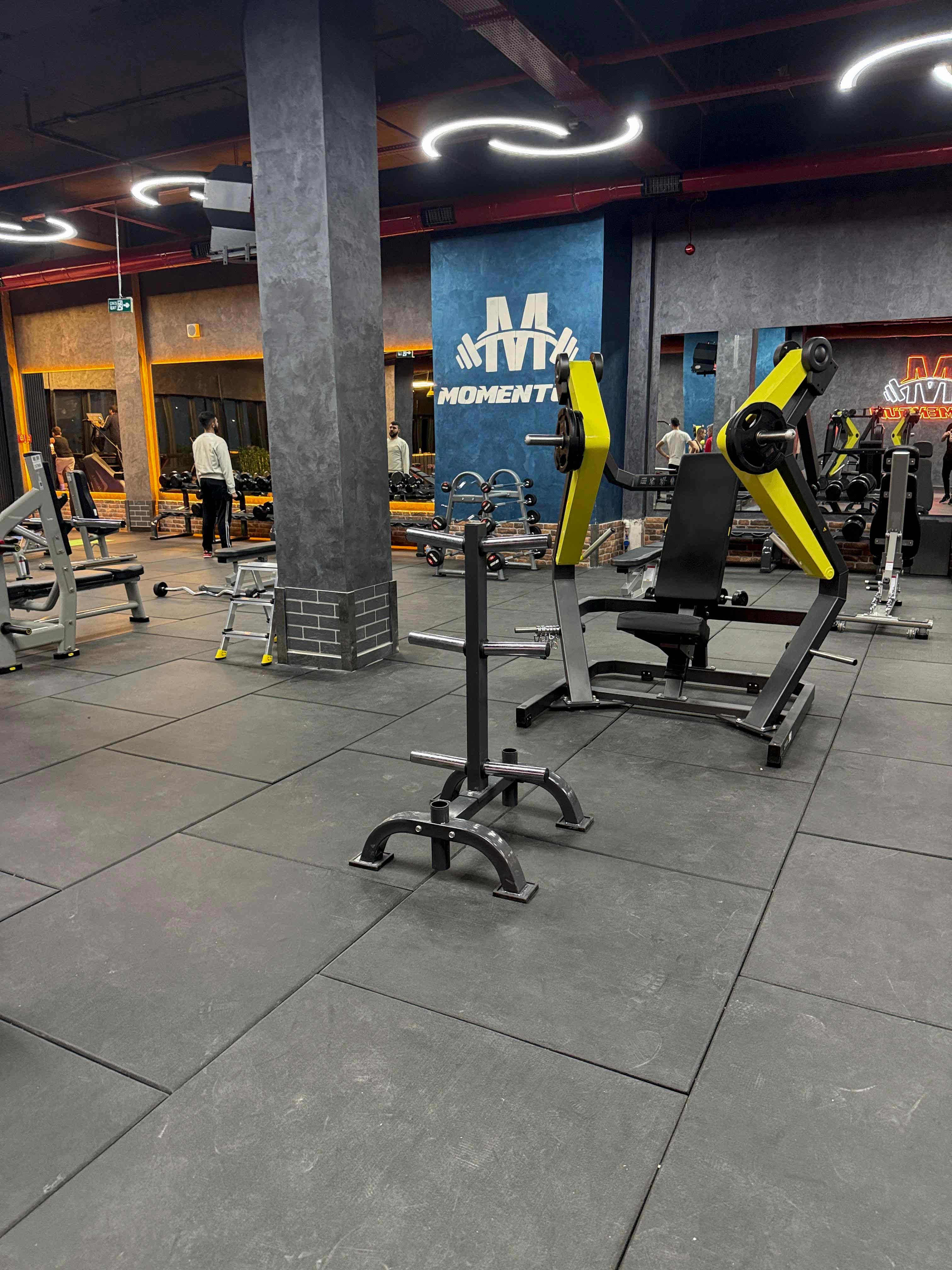 Momentum Fitness - Lüks Spor Salonu ve Premium Ekipmanlar