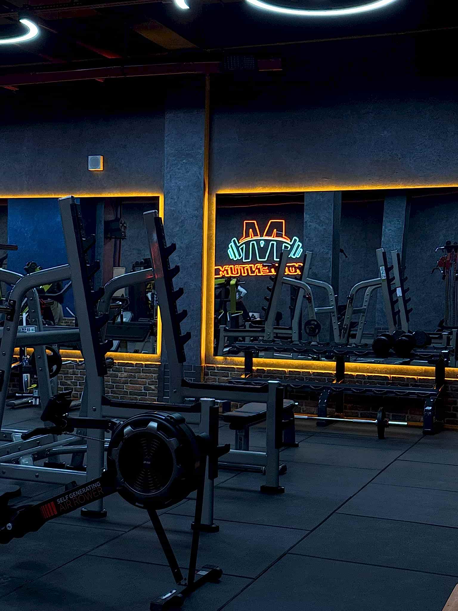 Momentum Fitness - Fonksiyonel Antrenman Alanı